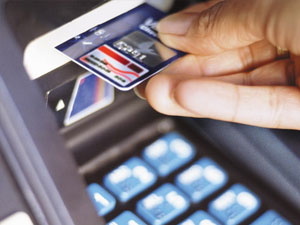 Задержан молодой человек, подозреваемый в хищении 87 тысяч рублей с банковской карты