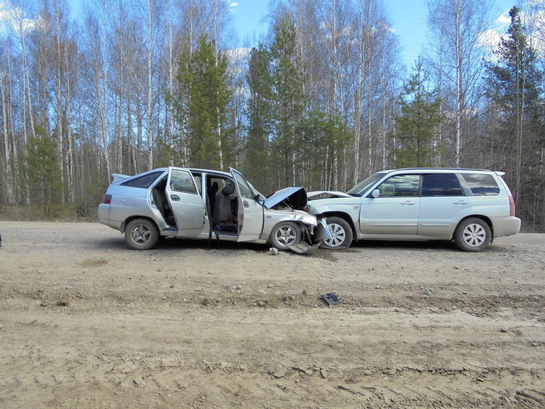 В ДТП с Subaru и ВАЗом на томском севере пострадали четверо