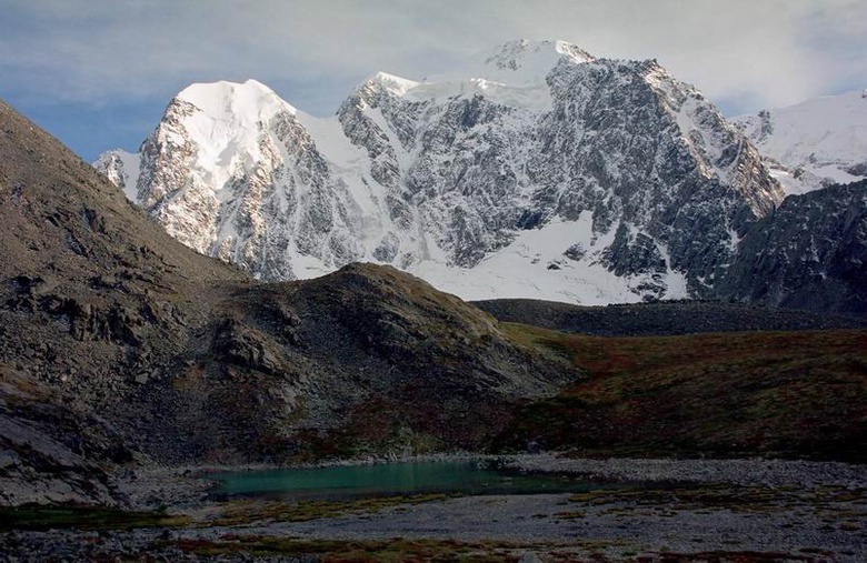 Из-за непогоды спасатели не могут забрать погибших на Алтае томских альпинистов