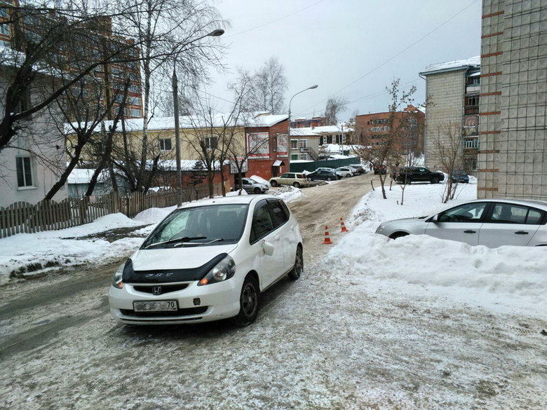 Водитель иномарки сбил подростка-пешехода в Томске