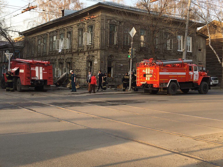 В одном из старинных домов Томска произошел пожар