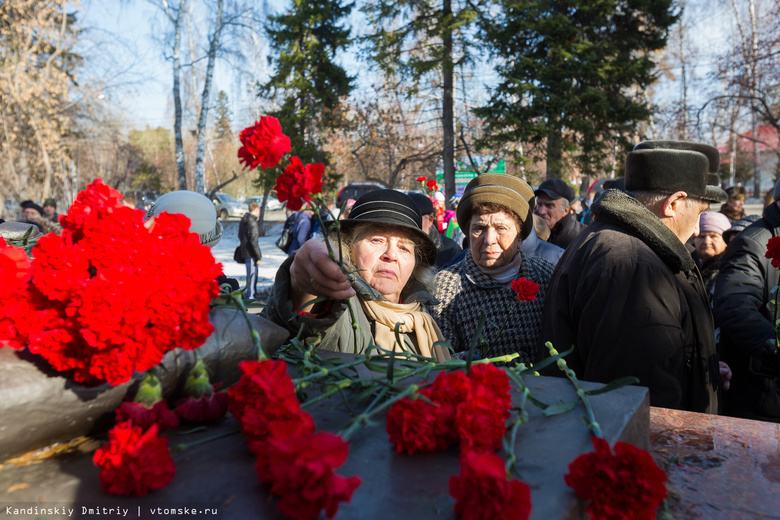 Горожане почтили память бойцов 166-й стрелковой дивизии (фото)
