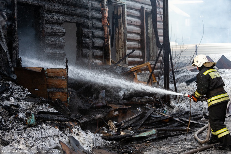 Пожарные за час локализовали возгорание в доме-памятнике на Советской