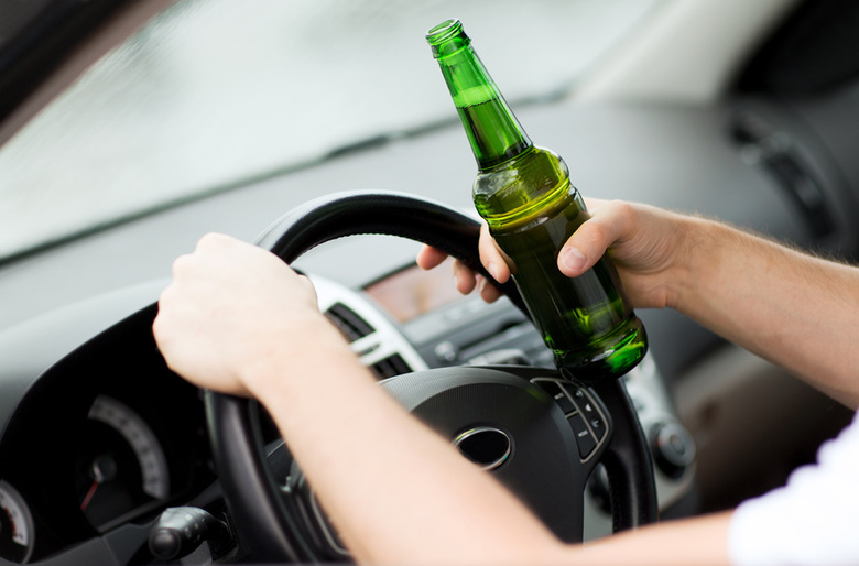 Суд лишил водительских прав хронических алкоголиков