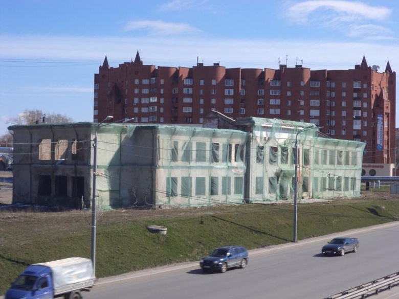 Власти Томска попытаются продать здание бывшего Гуманитарного лицея «со скидкой»