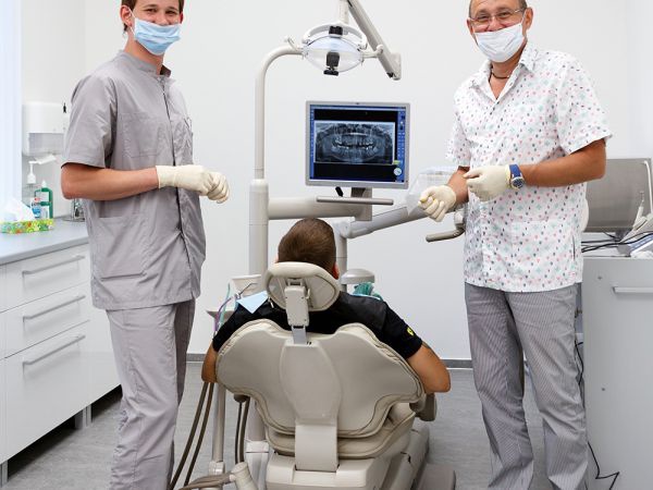 Правда о гарантиях на имплантацию зубов