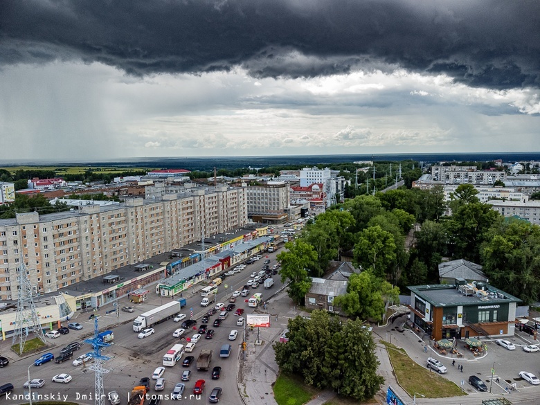 Движение трамваев 2 маршрутов приостановили в Томске после непогоды