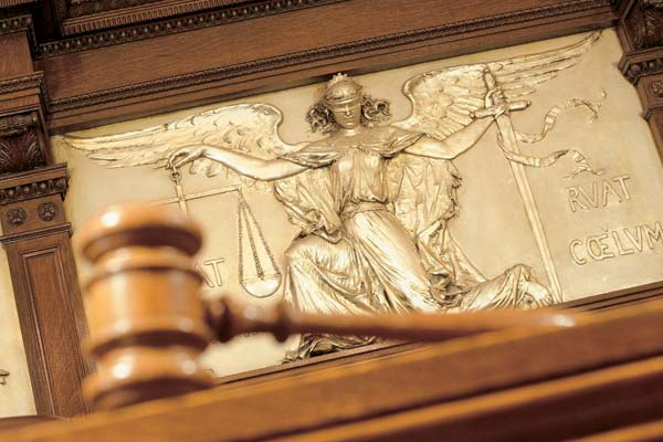 Суд начал рассматривать дело каргасокского милиционера, сбившего четырех школьниц