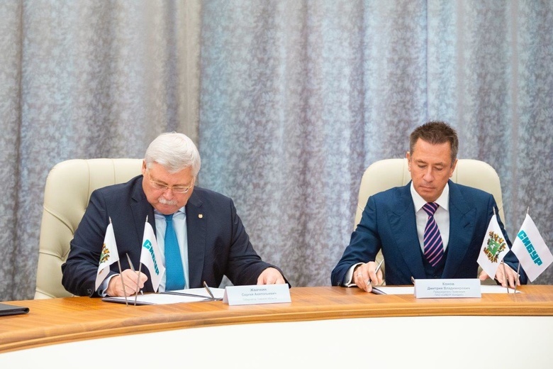 СИБУР инвестирует в науку, спорт и лигу КВН в рамках соглашения с Томской областью