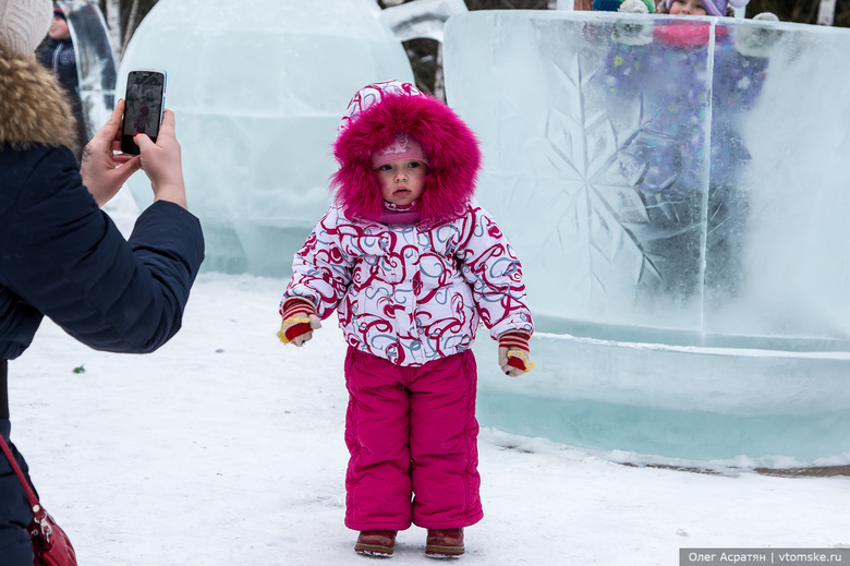 Малахитовая шкатулка и русская печь изо льда появятся в Северске к Новому году