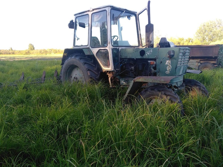 Водитель трактора насмерть задавил мужчину на поле в Томской области