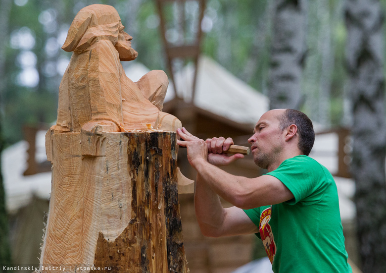 Скульптуры с «Праздника топора» хотят разместить в парках Томска