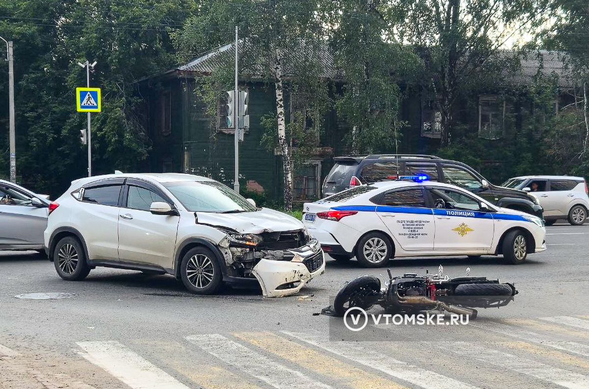ГИБДД ищет очевидцев ДТП с мотоциклом в Томске