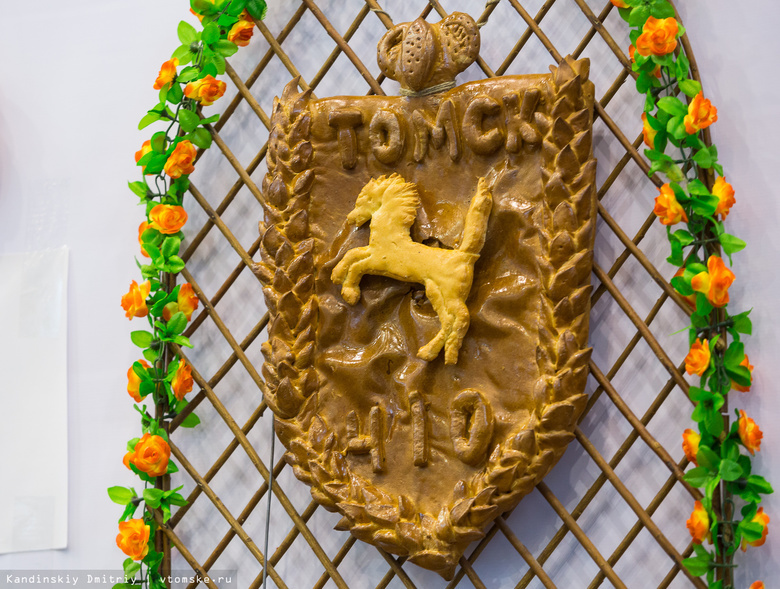 Томичи испекут пироги в русской печи и увидят парад техники на «Празднике хлеба»