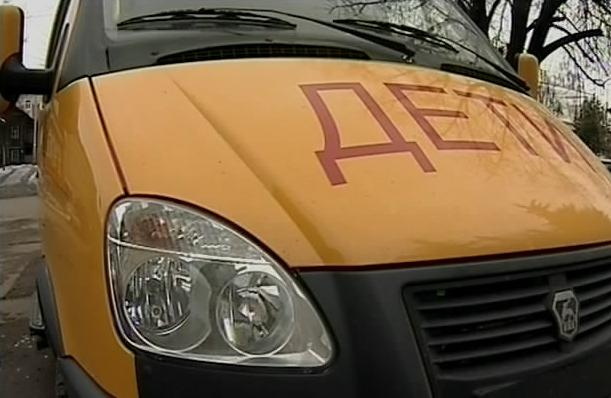 На трассе в Первомайском районе загорелся школьный автобус