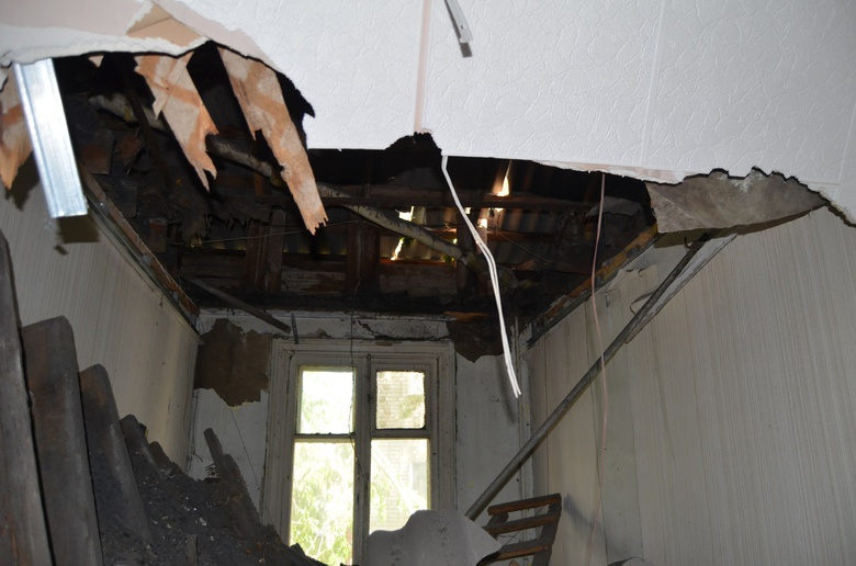 Дом на Нахимова, где обрушился потолок, ранее был признан аварийным