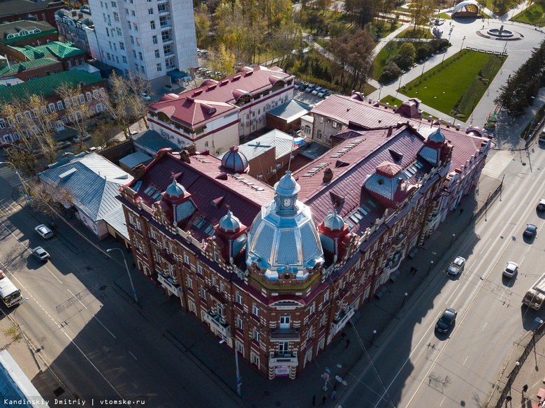 Фонарь здания-памятника мэрии Томска отремонтируют за 5,5 млн руб