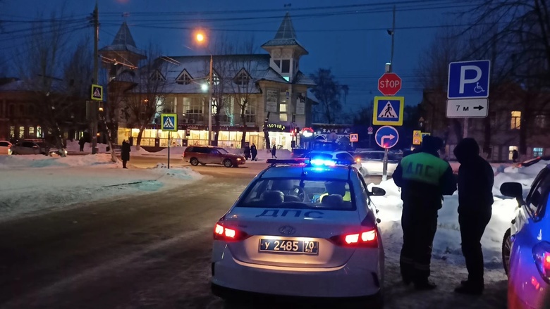 Nissan сбил девочку на Пушкина в Томске