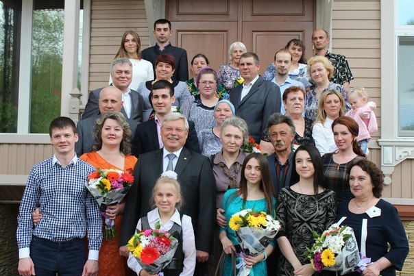 Губернатор наградил многодетные семьи за родительскую доблесть (фото)