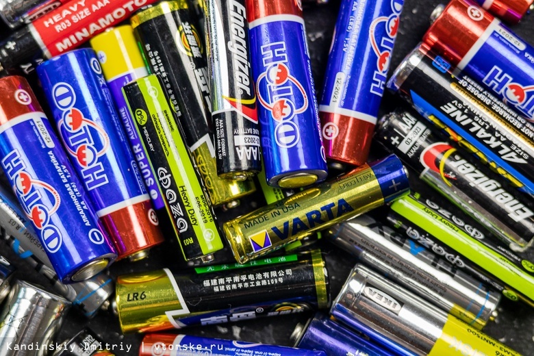 Томичи могут сдать отслужившие батарейки на переработку