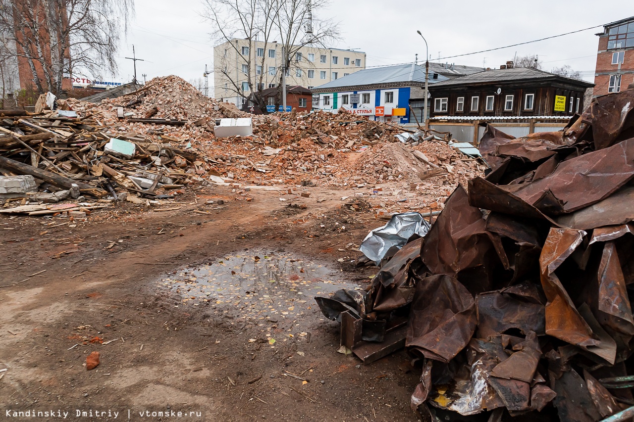 Власти: город не мог помешать собственнику снести старинный дом в пер.Сакко  | 19.10.2020 | Томск - БезФормата